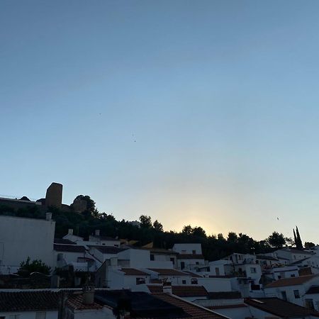 Apartamento Puerta Del Perdon Constantina Bagian luar foto